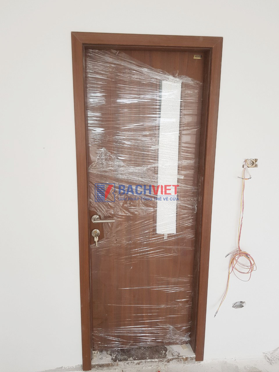 Cửa gỗ phòng tắm - công trình A Giang Phố Vọng