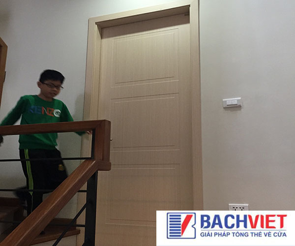 Ly-do-ban-khong-nen-bo-qua-cua-go-dep-tai-bach-viet-1