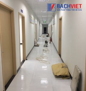 cong trinh cua go chiu nuoc bach viet