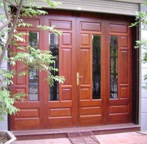 Cửa gỗ kính hiện đại