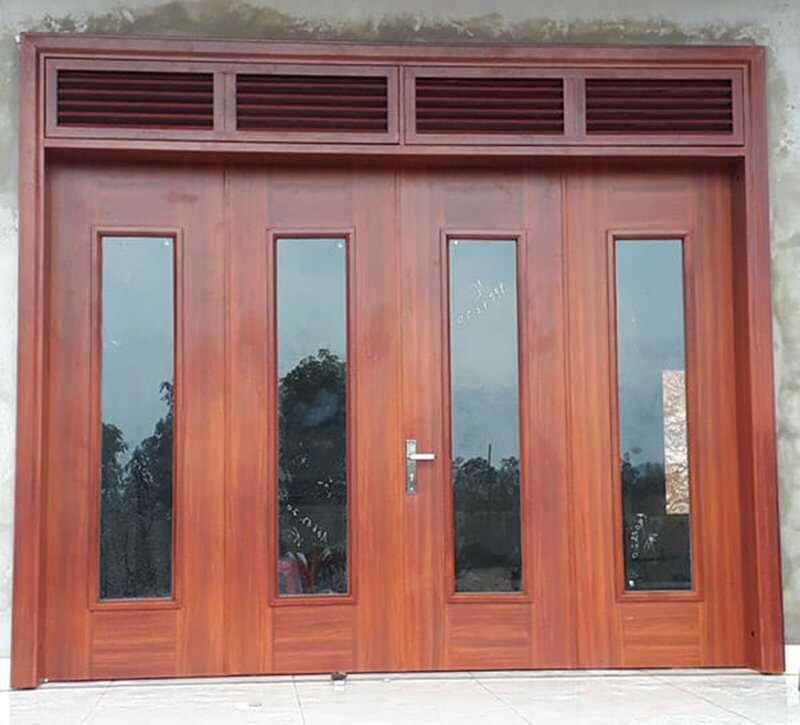Cửa gỗ 4 cánh kính cường lực
