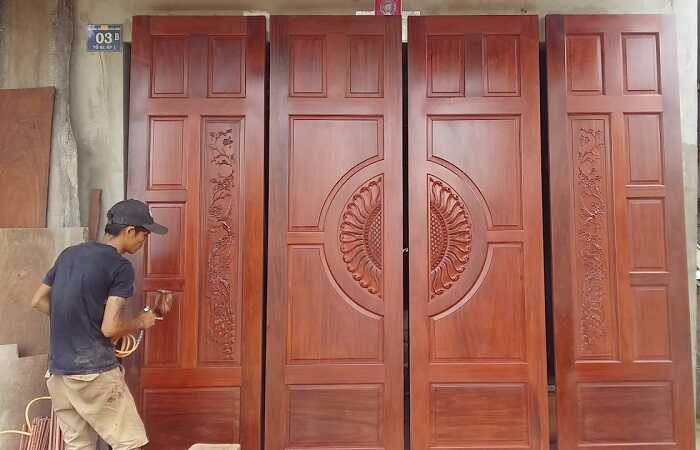 Cửa gỗ 4 cánh đều