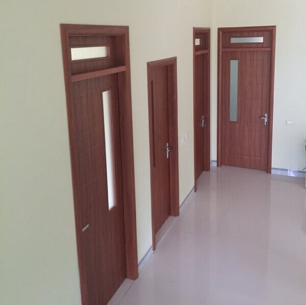 Cửa gỗ Huge 1