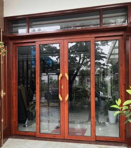 Cửa kính cường lực khung gỗ